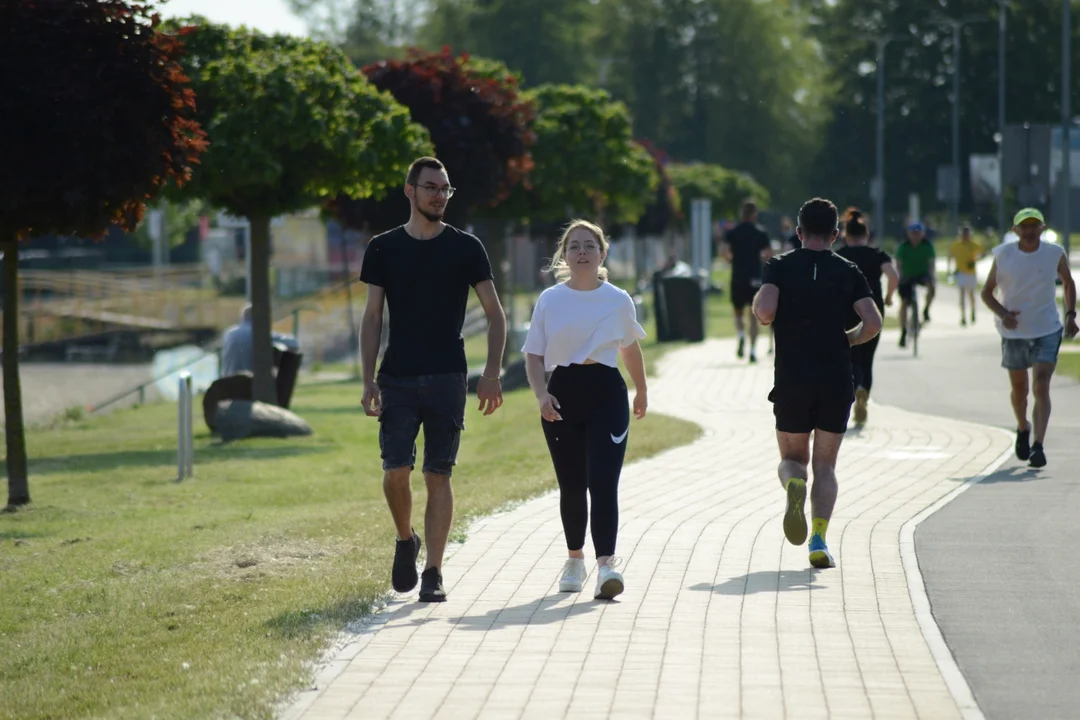 "Biegamy i Pomagamy" nad Jeziorem Tarnobrzeskim - dzień drugi