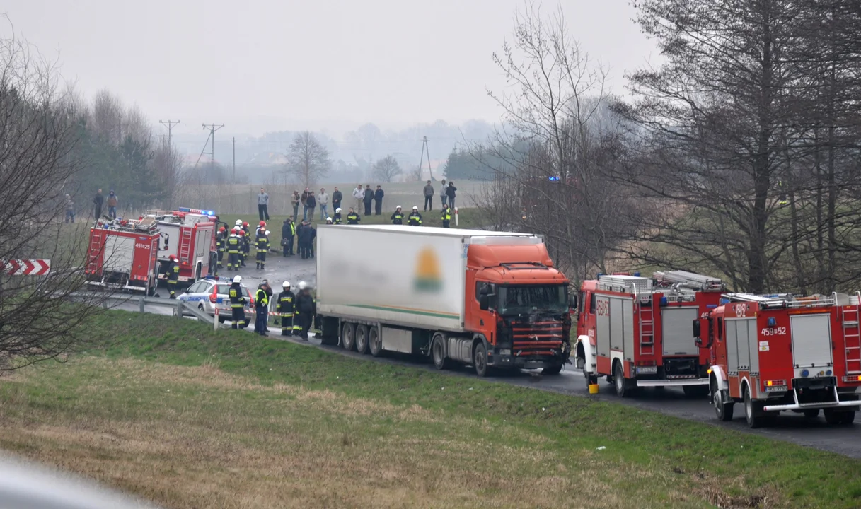 Siedem lat od tragedii w Weryni. Koszmarna śmierć piłkarzy z Podkarpacia! Pamiętamy o pięciu "Chłopakach ze Stali" [WIDEO, ZDJĘCIA] - Zdjęcie główne