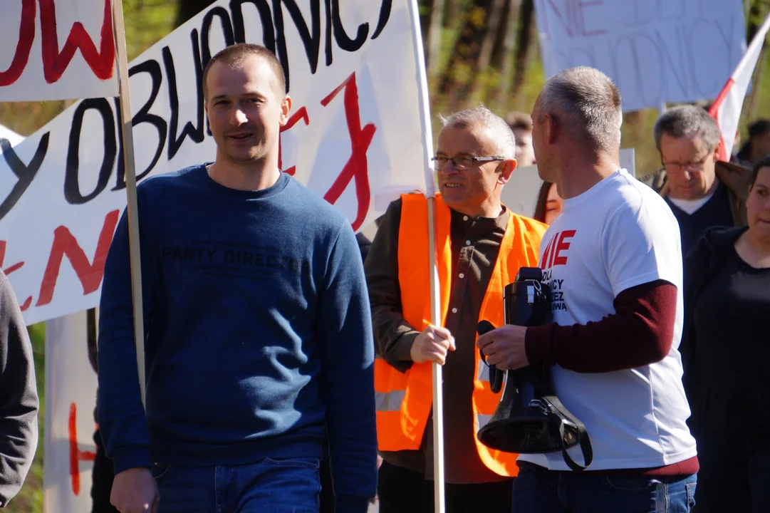 Protest przeciwko budowie południowej obwodnicy Leska
