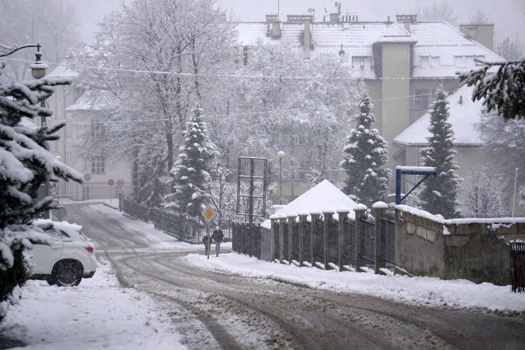 Opady śniegu w Ustrzykach Dolnych