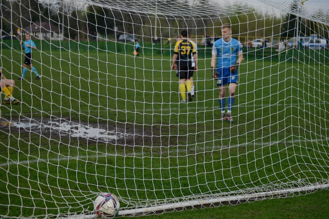 Klasa okręgowa, Stalowa Wola: Siarka II Tarnobrzeg - Stal II Stalowa Wola 1:2