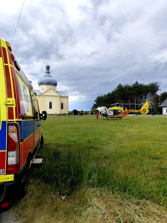5-letnie dziecko wpadło do stawu. Na miejscu lądował helikopter LPR