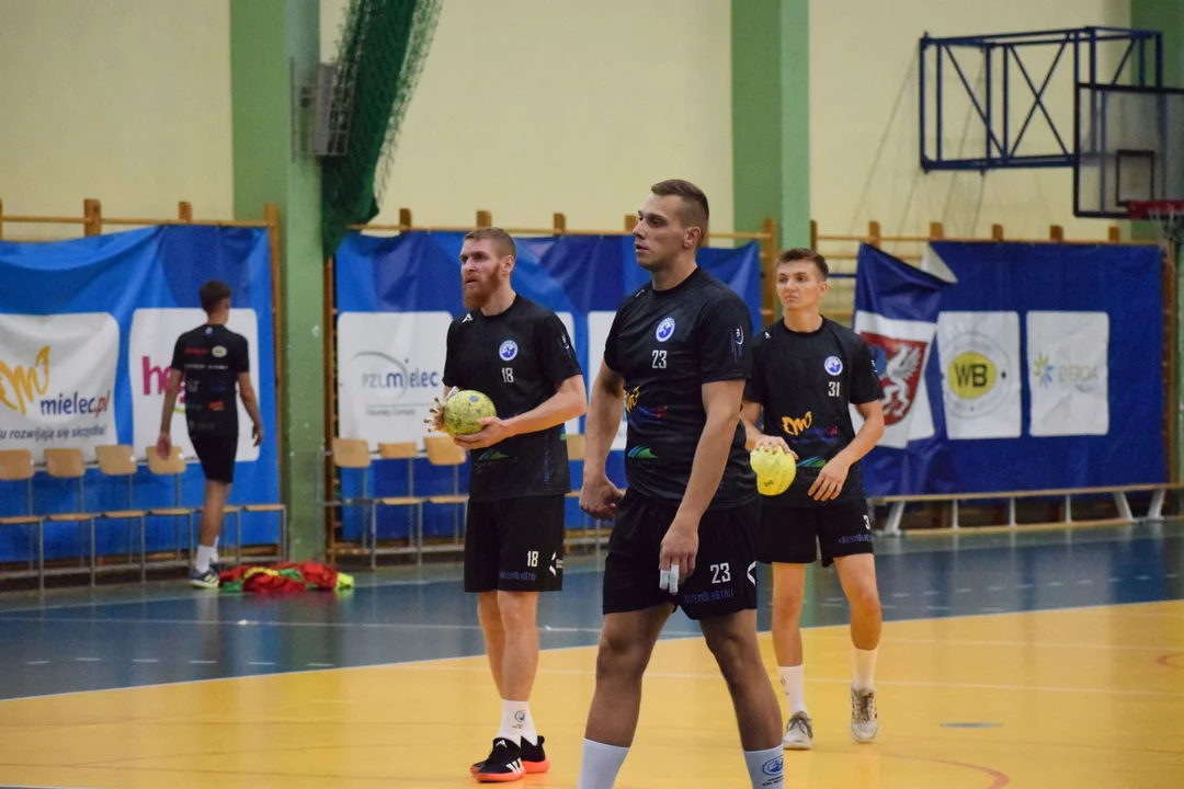 Handball Stal Mielec na treningu