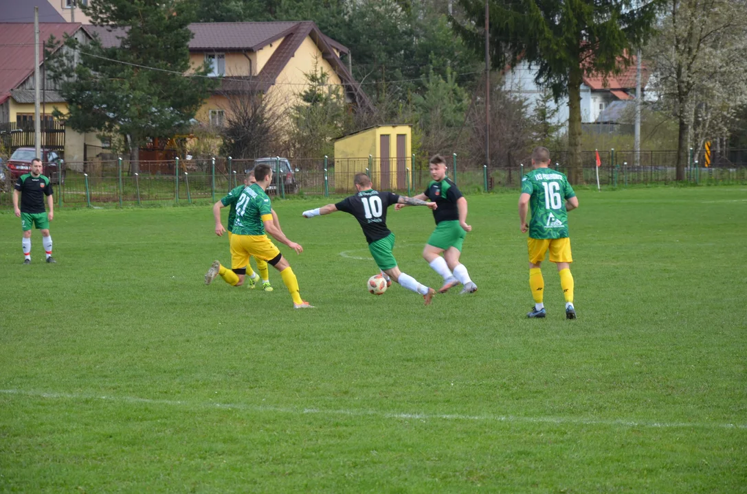 Klasa A, Krosno: Górnik Strachocina - LKS Pisarowce 2:0