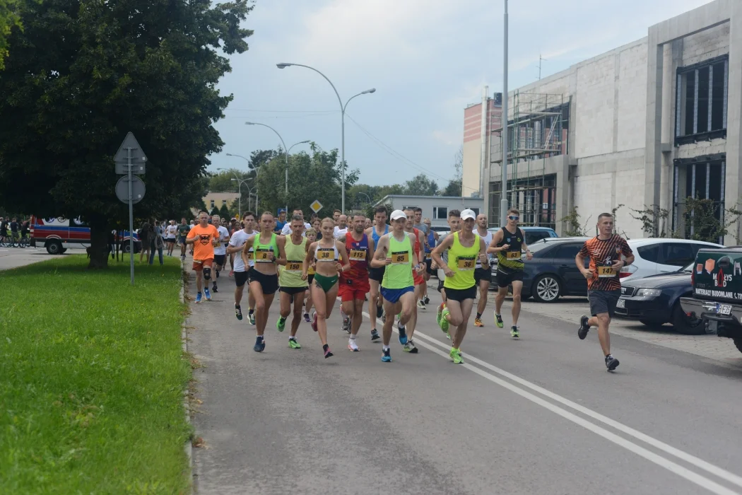 Jubileuszowa "Gorzycka 5-tka". Ponad 160 biegaczy na ulicach Gorzyc