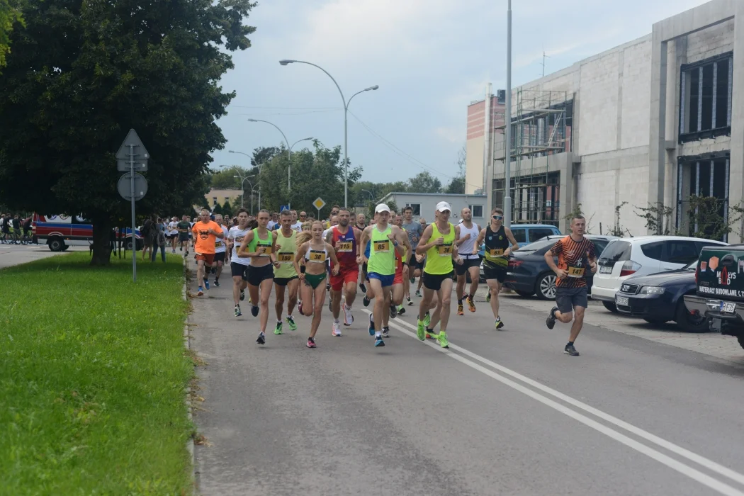 Jubileuszowa "Gorzycka 5-tka". Ponad 160 biegaczy na ulicach Gorzyc