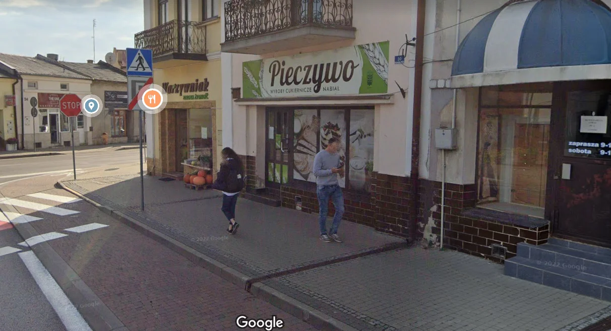Mieszkańcy Kolbuszowej na zakupach, spacerze, w pracy i drodze ze szkoły uchwyceni przez kamery Google Street View - Zdjęcie główne