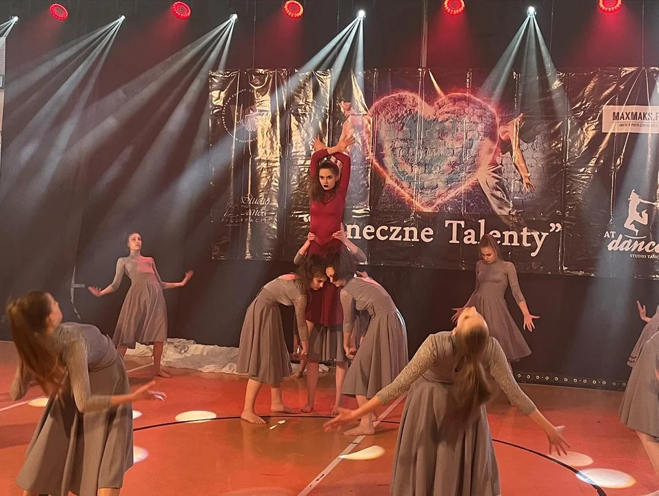 Grupa Tańca "Beznazwy" wraca z Międzynarodowego Konkursu Tańca "Taneczne talenty"