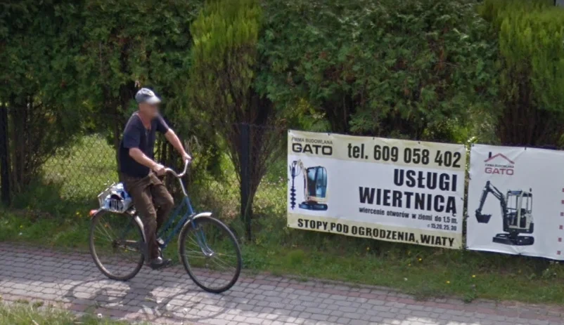 Mieszkańcy Dzikowca na Google Street View