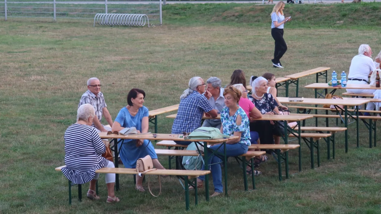 Potańcówka miejska na osiedlu Krakowska-Południe w Rzeszowie