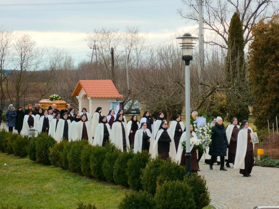 Wspólnota mieleckich karmelitanek i parafianie pożegnali 95-letnią Siostrę Pię (Stefanię Matura) - Zdjęcie główne