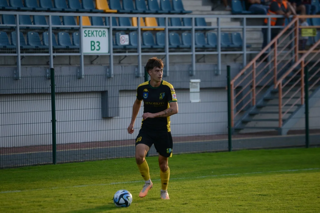 Trzecia liga, grupa 4: Siarka Tarnobrzeg - Garbarnia Kraków 0:0
