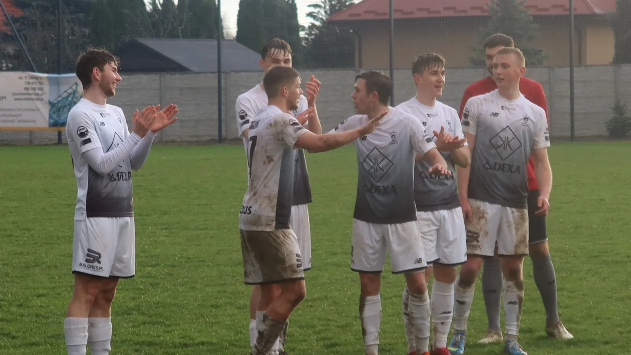 Korona Rzeszów znów zwycięska! Wysoka wygrana u siebie [ZDJĘCIA]