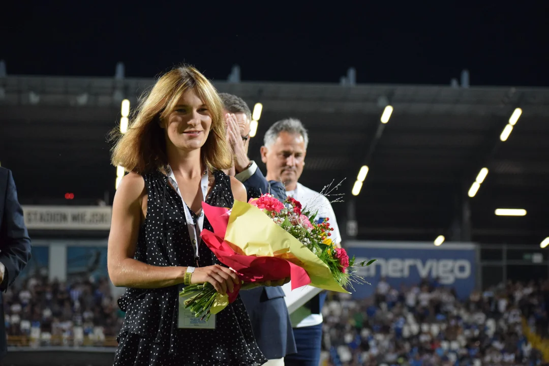 Kasia Zdziebło nagrodzona na stadionie