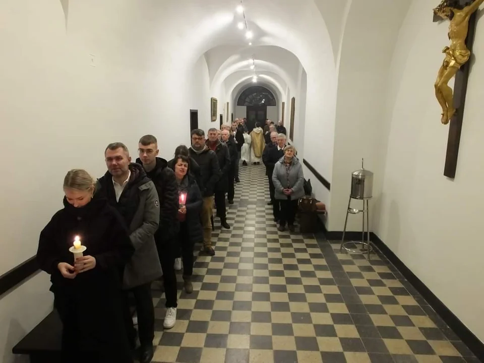 Liturgia Wigilii Paschalnej w Tarnobrzegu