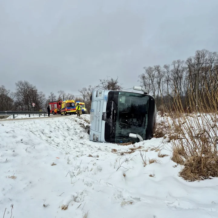 Wypadek autokaru w Bieszczadach