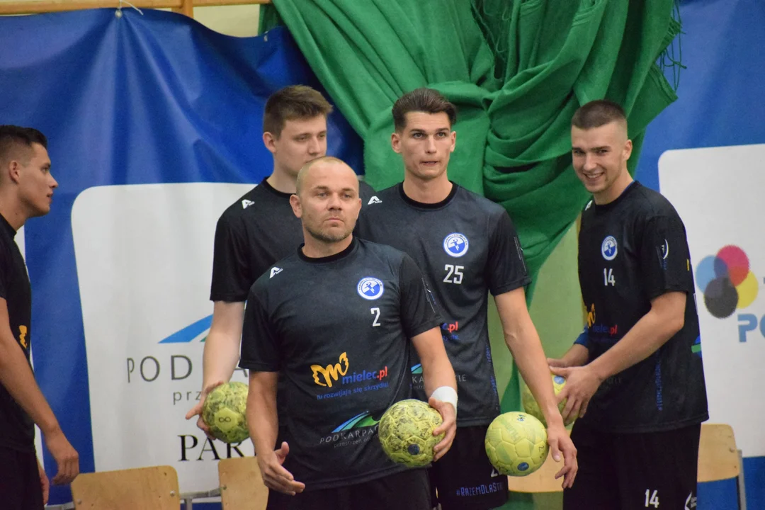 Handball Stal Mielec na treningu