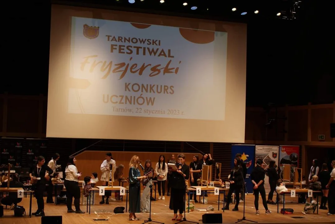 Sędzia z Podkarpacia na Festiwalu Fryzur w Tarnowie
