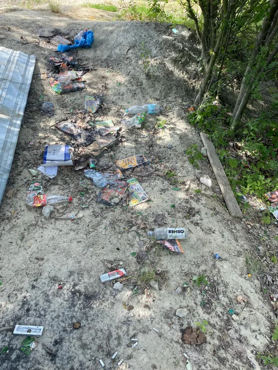 Śmieci na osiedlu Projektant w Rzeszowie
