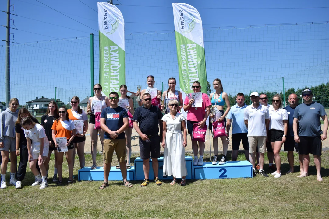 Mistrzostwa Podkarpacia Juniorek w Siatkówce Plażowej [ZDJĘCIA] - Zdjęcie główne