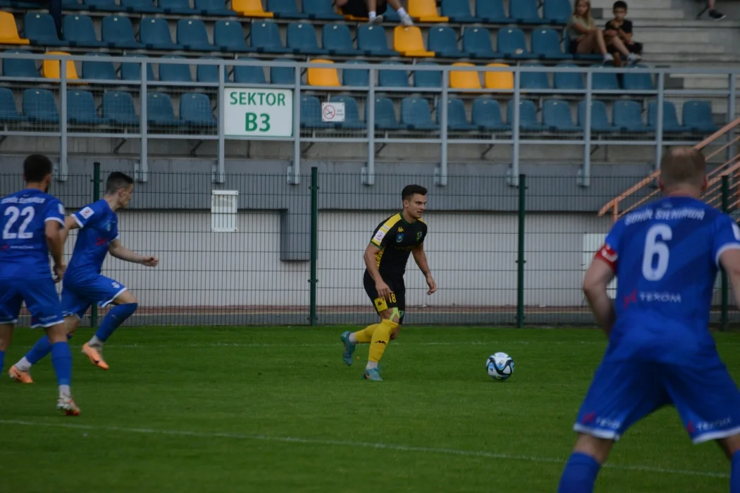 Trzecia liga, grupa 4: Siarka Tarnobrzeg - Sokół Sieniawa 2:0