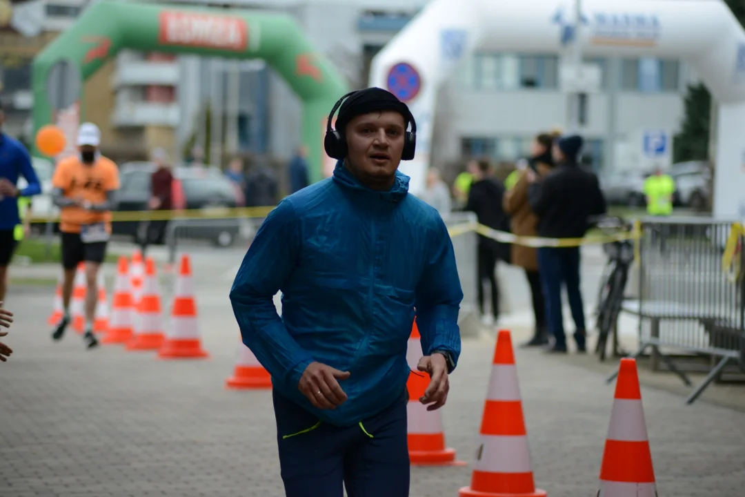 16. PKO Półmaraton Rzeszowski oraz 8. PKO Sztafeta Półmaratońska w Rzeszowie - dużo zdjęć z trasy i mety