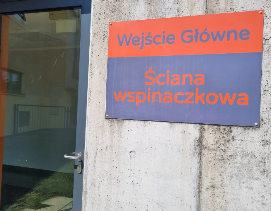 Ścianka wspinaczkowa TBG
