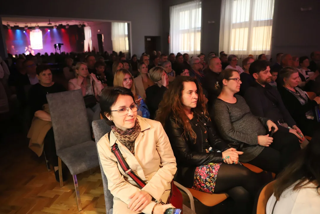 Koncert Wiosenno-Patriotyczny "Tu wszędzie jest Polska" w Chorzelowie