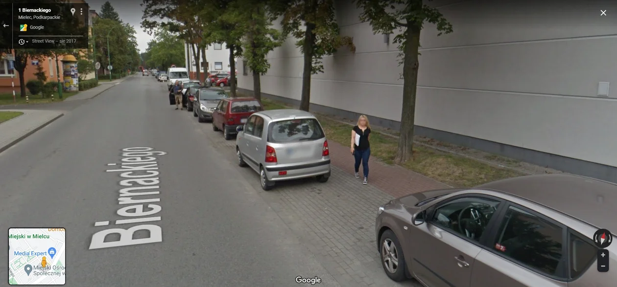 Google Street View - kto został przyłapany przez auto z aparatem