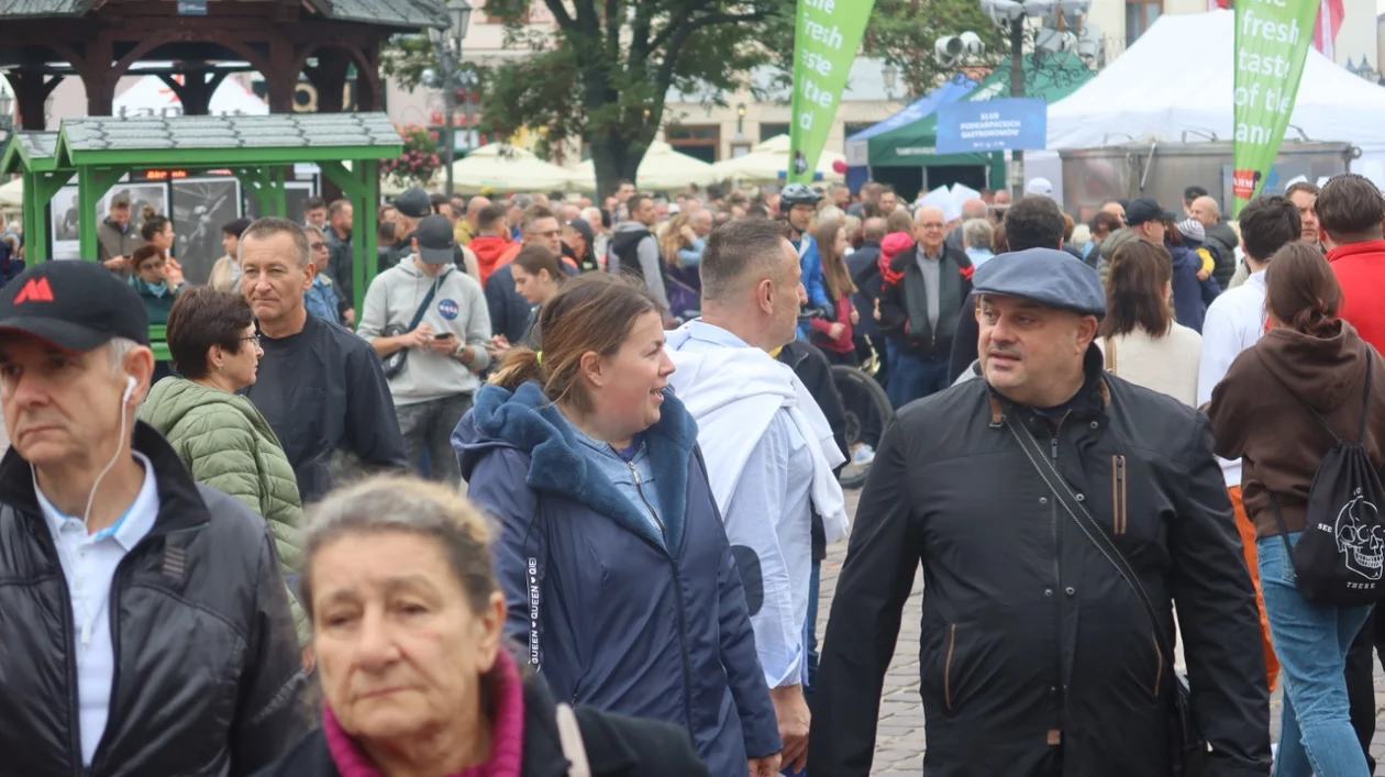 Drugi dzień festiwalu "Karpaty na Widelcu". Robert Makłowicz docenił Rzeszów [ZDJĘCIA, WIDEO]