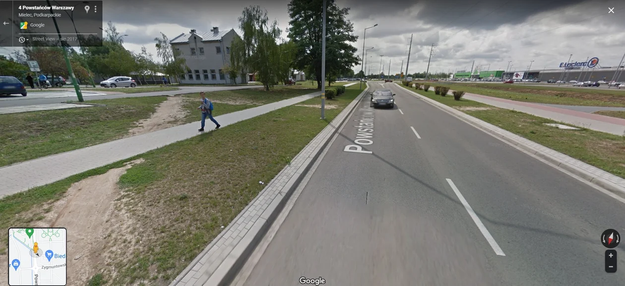 Google Street View - kto został przyłapany przez auto z aparatem