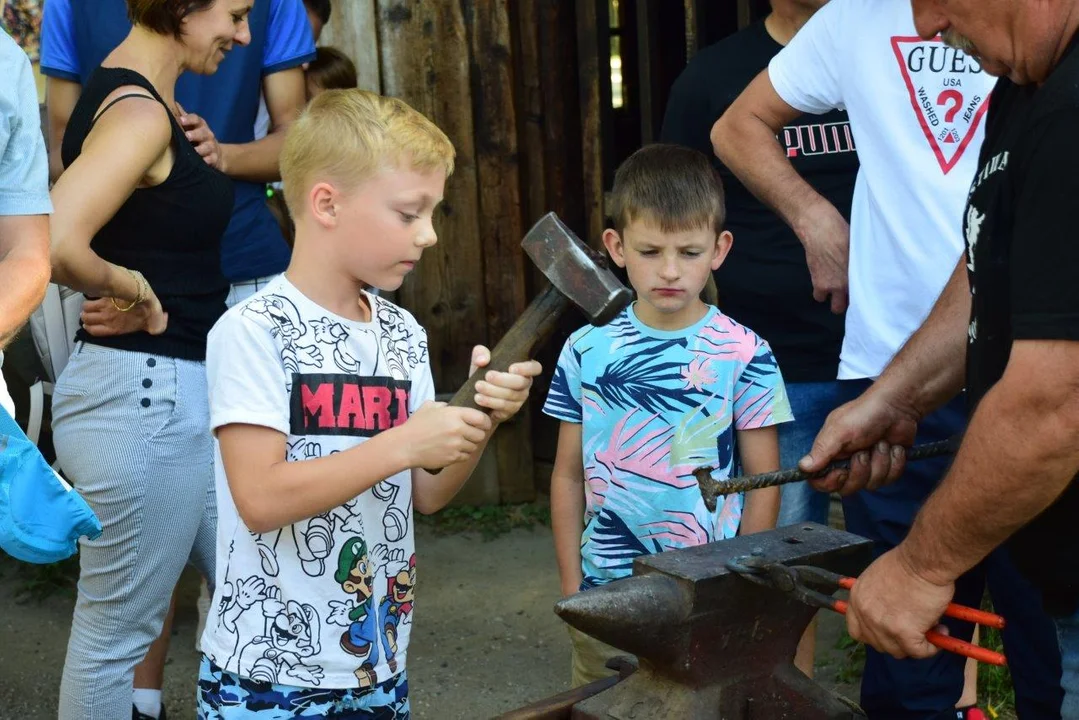 Tłumy na imprezie w skansenie w Kolbuszowej.