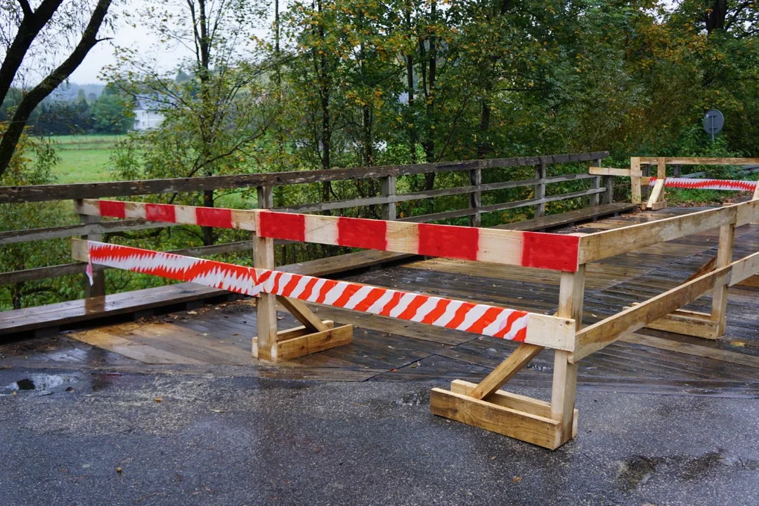 Zamknięto most w Ustjanowej Dolnej