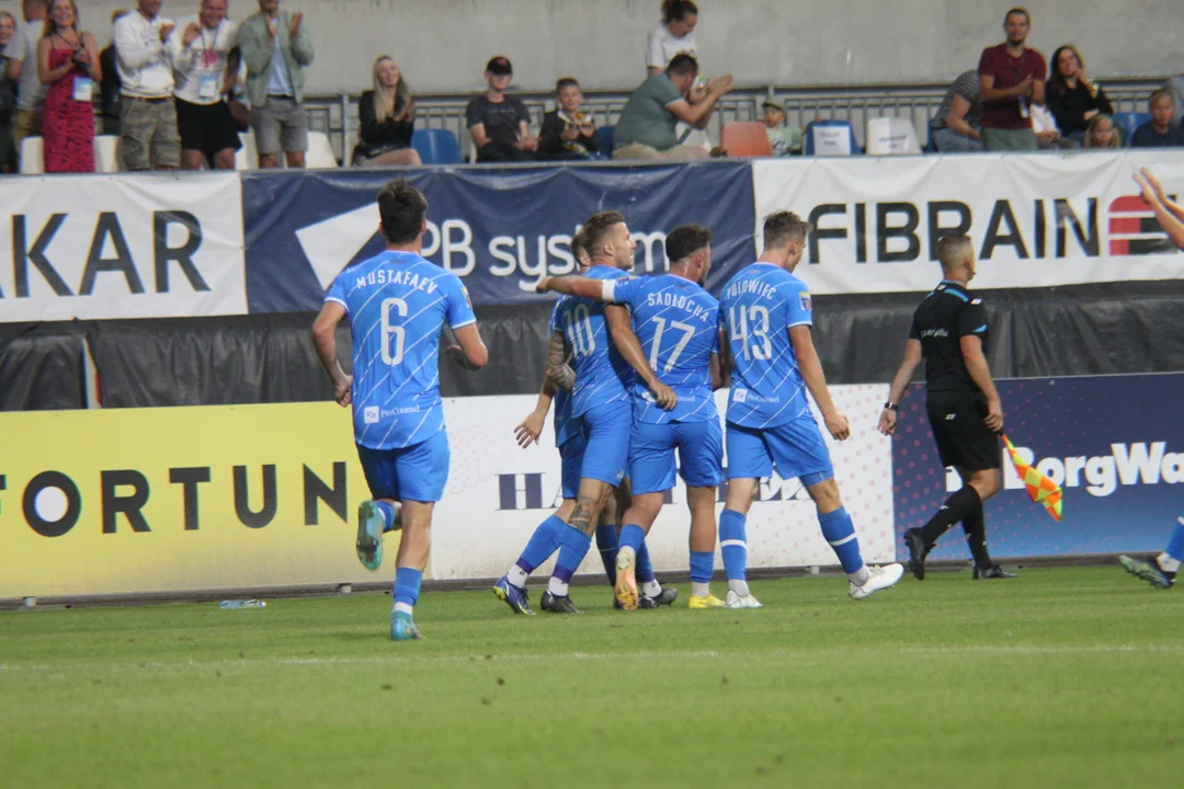 Puchar Polski: Zdecydowały karne. Stal Rzeszów przegrywa w Pucharze Polski z ekstraklasową Koroną Kielce (3-3, 7-8 rz.k)