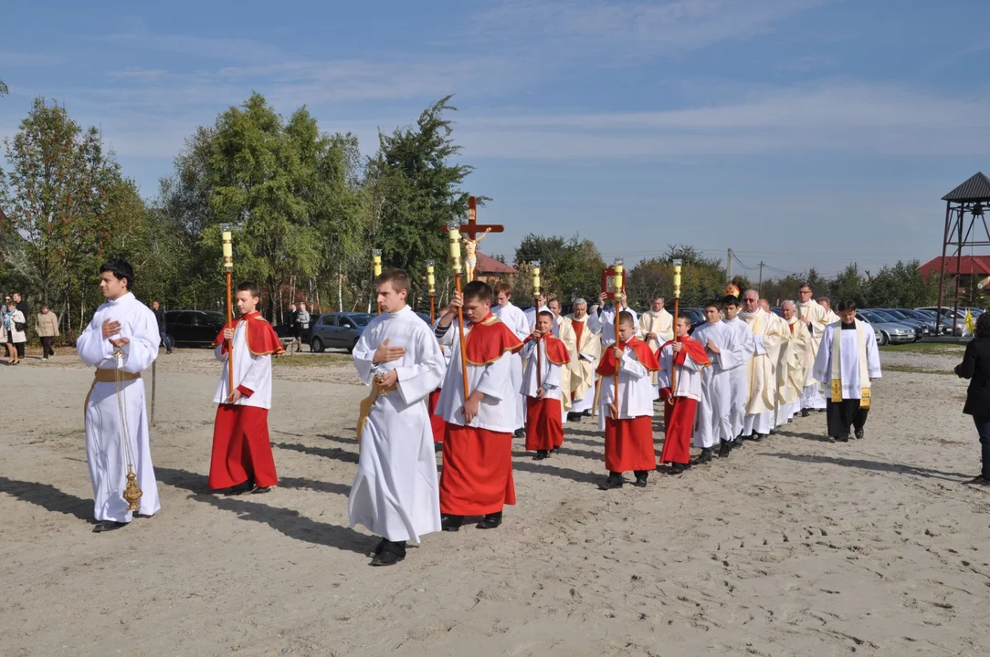 Wmurowanie kamienia węgielnego w kościół w Woli Mieleckiej