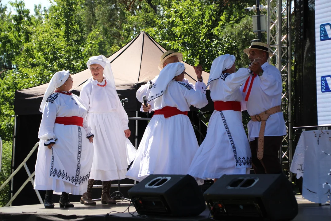 KGW Wola Raniżowska i KGW Mazury na festiwalu w Stalowej Woli