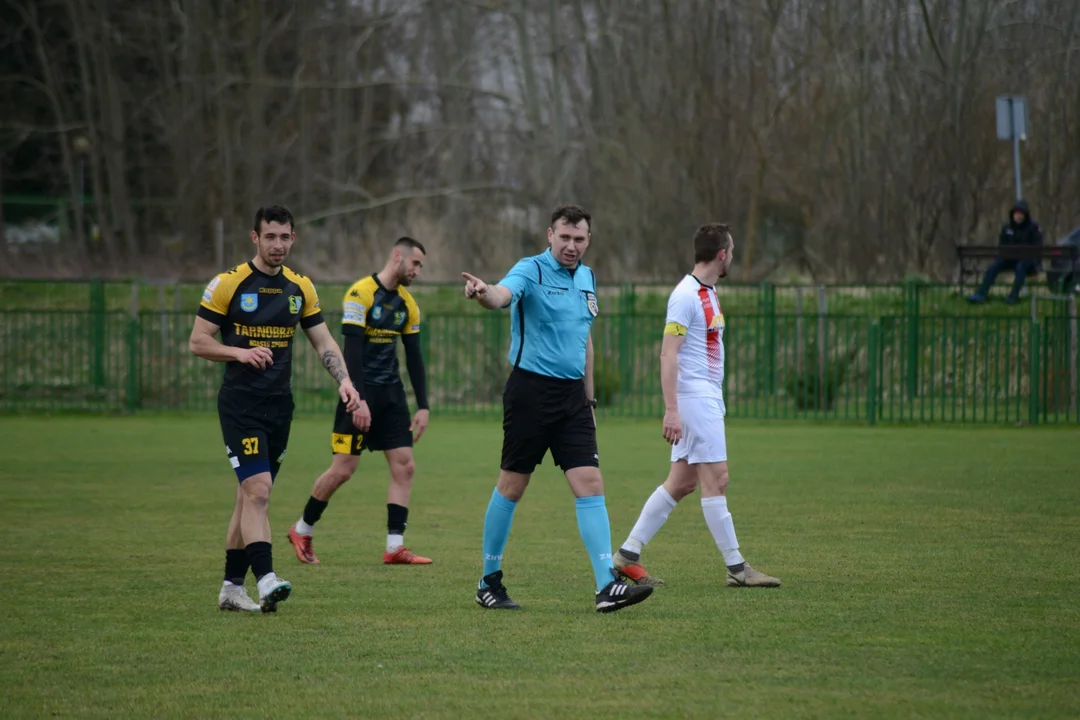 Klasa okręgowa Stalowa Wola: Siarka II Tarnobrzeg - Junior Zakrzów Tarnobrzeg 4:0
