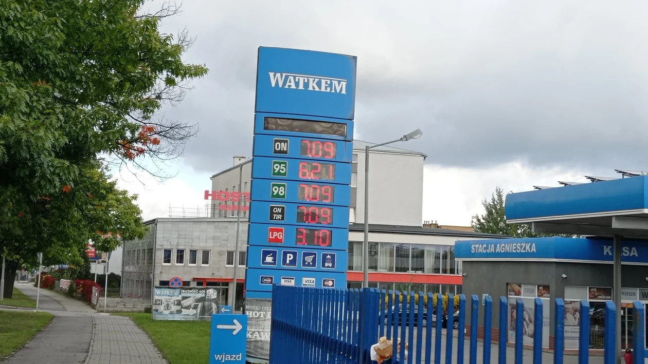 Watkem, ulica Okulickiego 16.