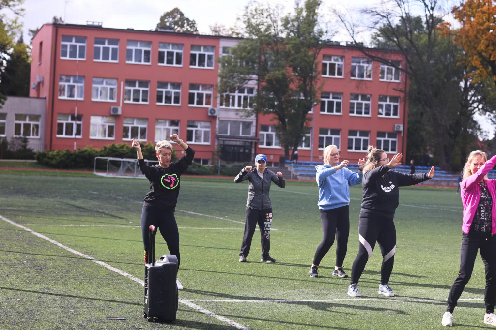 Zumba na stadionie Gryf w Mielcu