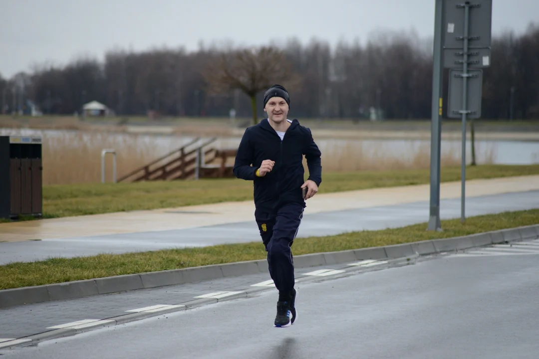 XI Bieg Zimowy wokół Jeziora Tarnobrzeskiego oraz Yeti Run Zimowy Bieg w Szortach