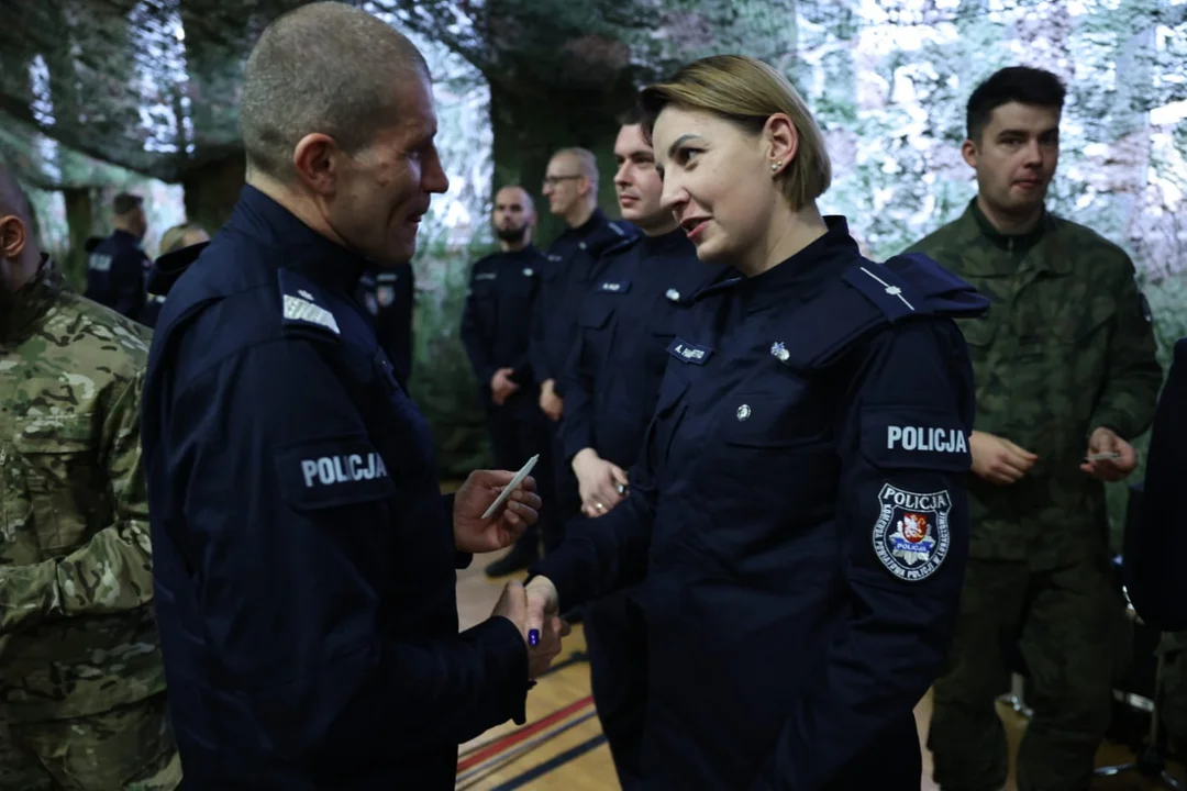 Andrzej Duda w Rzeszowie. Wspólna wigilia prezydenta z polskimi służbami