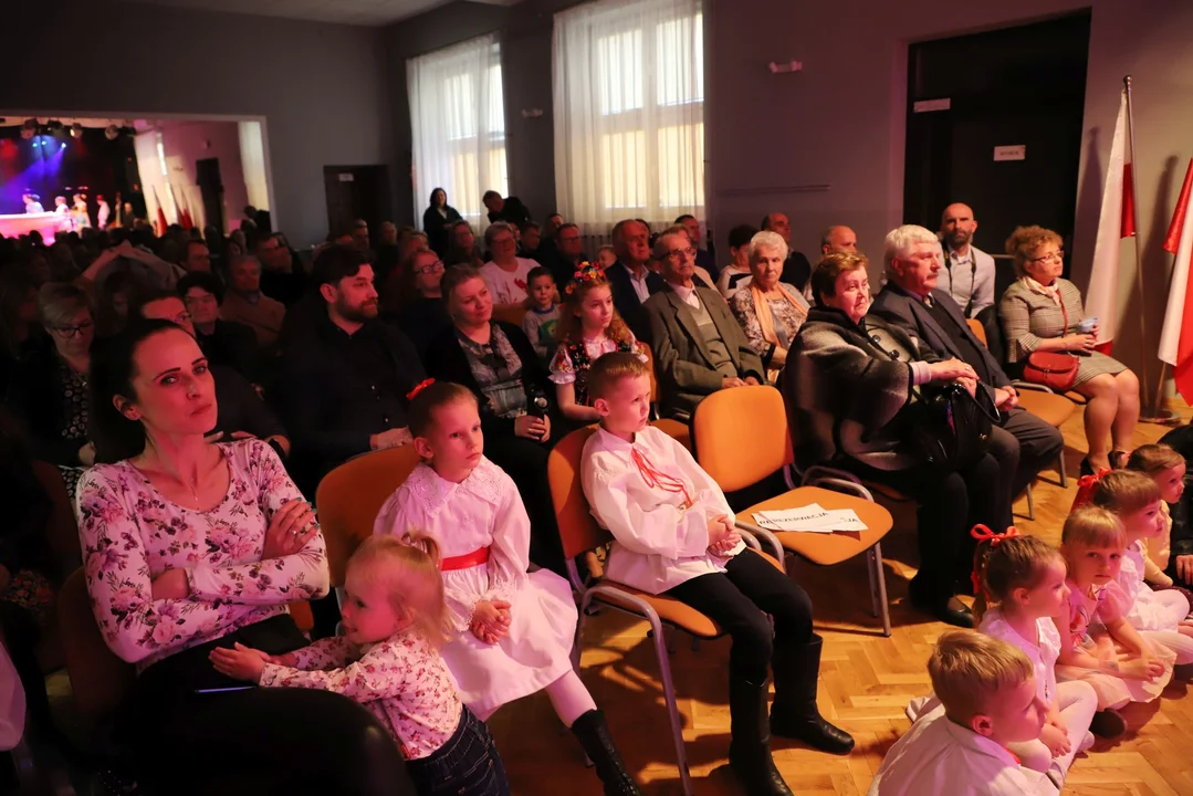 Koncert Wiosenno-Patriotyczny "Tu wszędzie jest Polska" w Chorzelowie