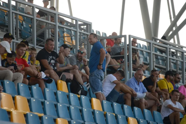 Kibice na meczu Siarka Tarnobrzeg - Karpaty Krosno