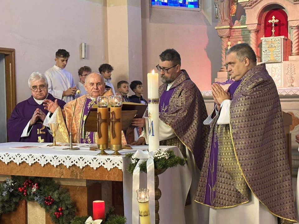 Medal za służbę Polonii. Ks. Tadeusz Kardyś uhonorowany w rodzinnej parafii w Kupnie