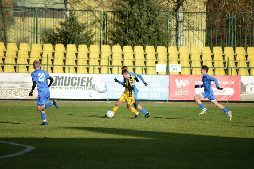 Centralna Liga Juniorów U-15: Siarka Tarnobrzeg - Hutnik Kraków 2:4