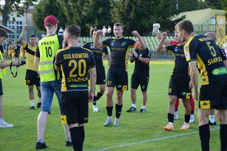 Siarka Tarnobrzeg - Czarni Połaniec 3:2
