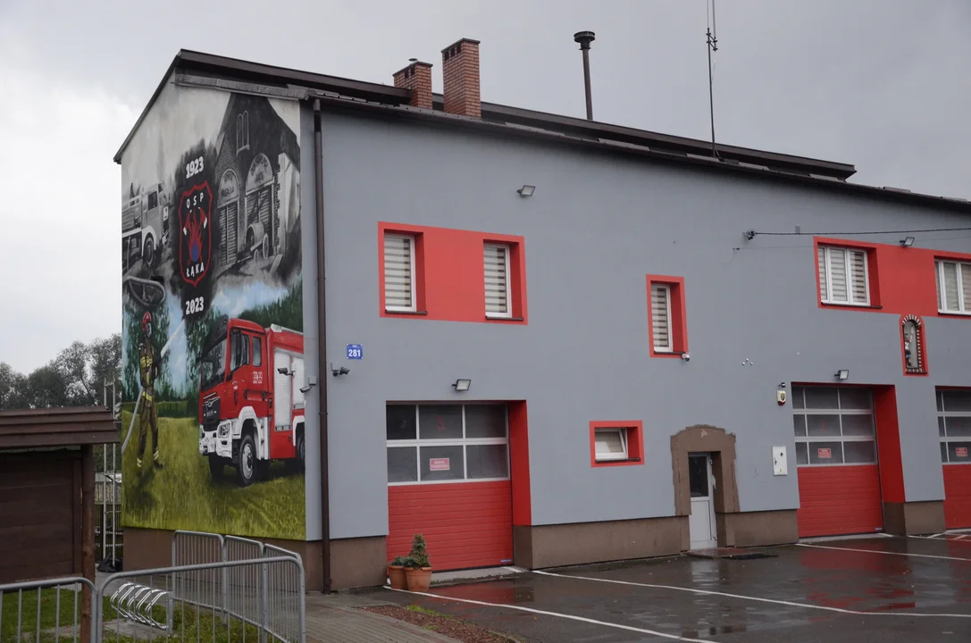 Mural na remizie OSP Łąka