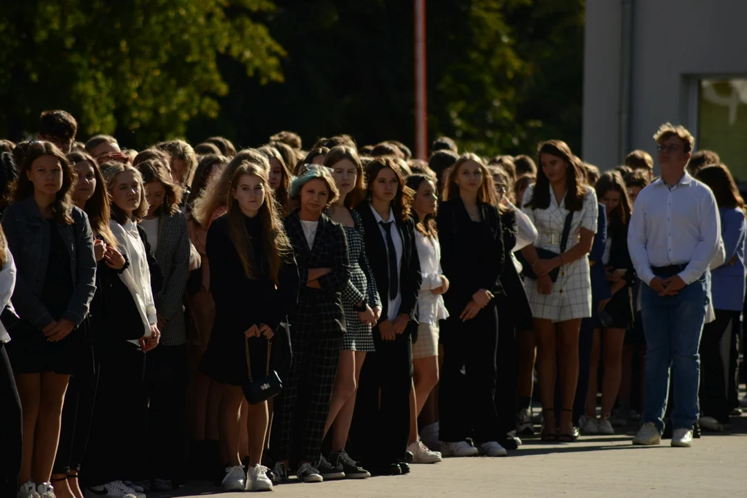 Rozpoczęcie roku szkolnego w Liceum Ogólnokształcącym im. Mikołaja Kopernika w Tarnobrzegu