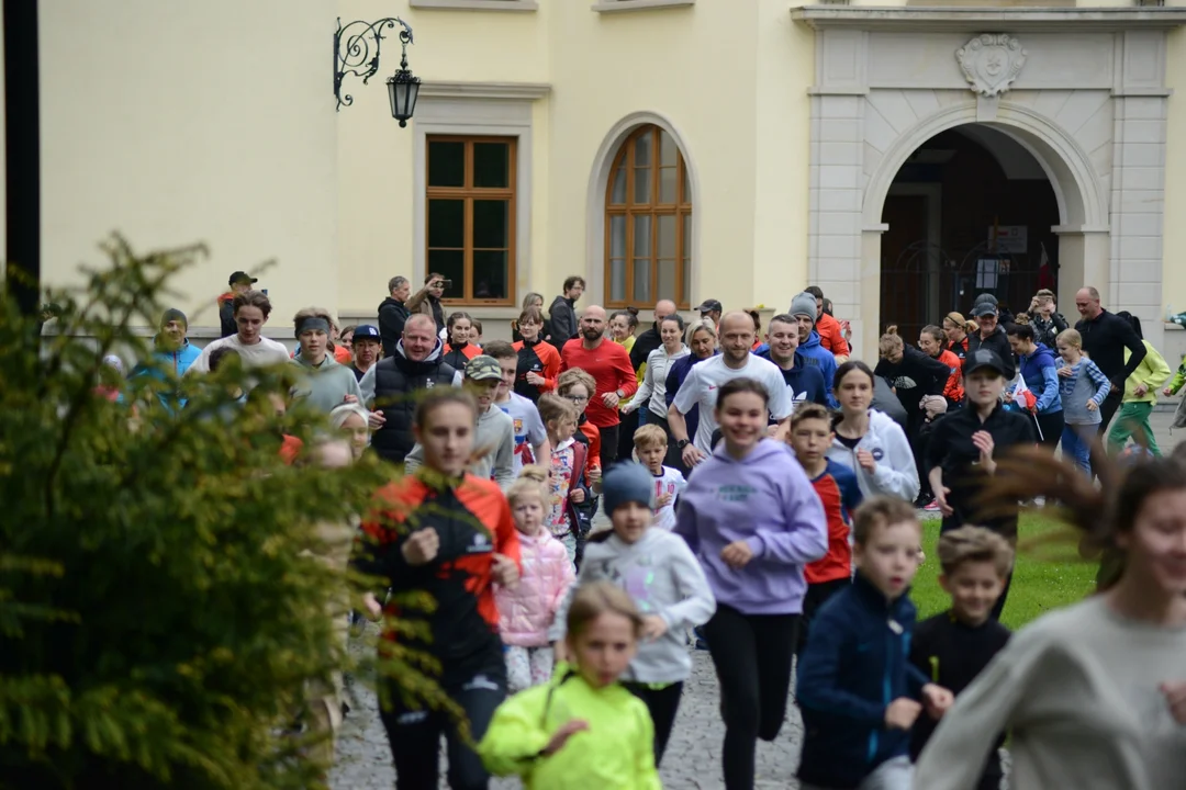 Bieg "Dzieci dla Niepodległej" na Święto Konstytucji 3 Maja w Tarnobrzegu