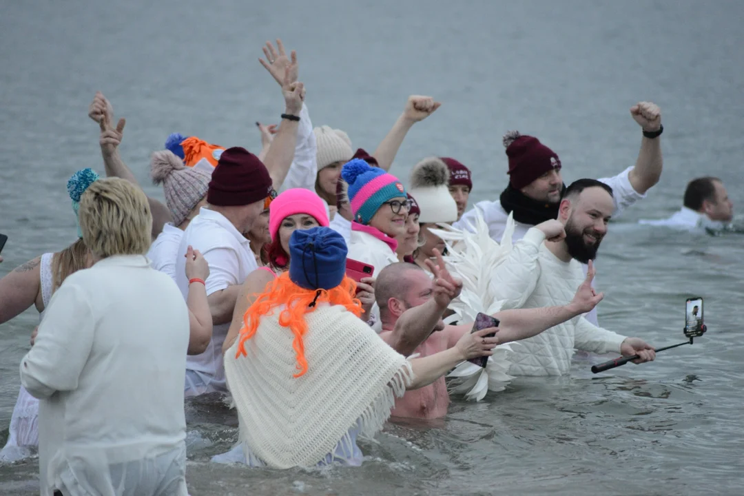 "Jezioro Aniołów" w lutym. Zobaczcie zdjęcia z plaży Jeziora Tarnobrzeskiego